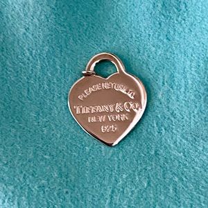 New authentic sterling silver Tiffany heart tag